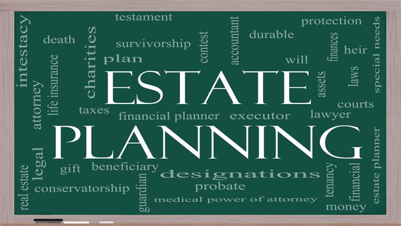 An Estate Planning Attorney in Bradenton, FL Helps Plan the Future